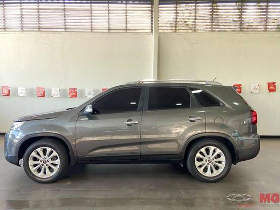 KIA-SORENTO-2014