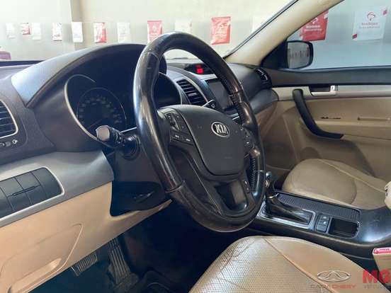 KIA-SORENTO-2014