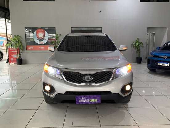 KIA-SORENTO-2011