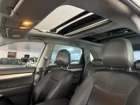 KIA-SORENTO-2011
