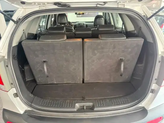 KIA-SORENTO-3.5 V6 GASOLINA EX 7L 4WD AUTOMÁTICO KIA-SORENTO-2011