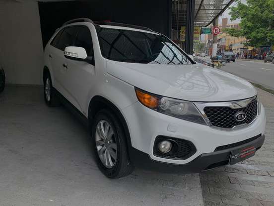 KIA-SORENTO-3.5 S.658 V6 4X4 24V GASOLINA 4P AUTOMÁTICO KIA-SORENTO-2012