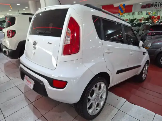 KIA-SOUL-1.6 U.174 16V FLEX 4P AUTOMÁTICO KIA-SOUL-2013