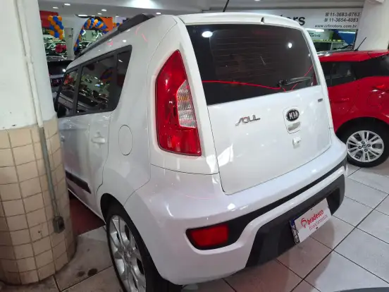 KIA-SOUL-1.6 U.174 16V FLEX 4P AUTOMÁTICO KIA-SOUL-2013
