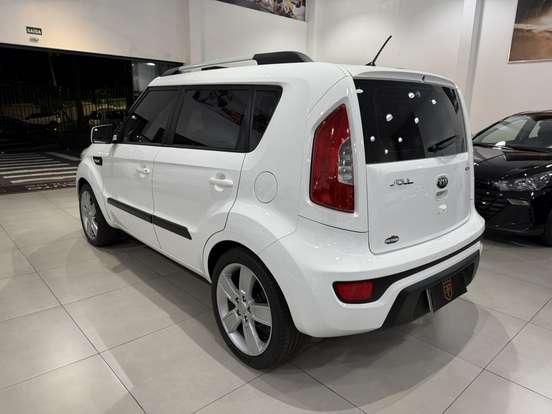 KIA-SOUL-2013