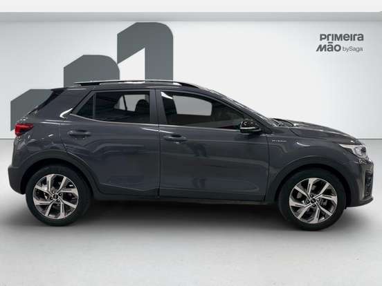 KIA-STONIC-2021
