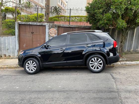 KIA SORENTO 2.4 16V GASOLINA EX 7L AUTOMÁTICO