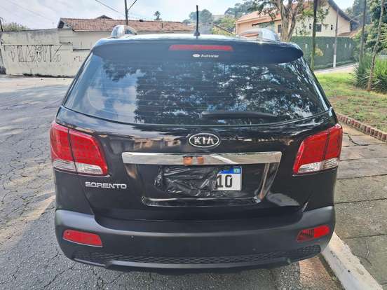 KIA-SORENTO-2.4 16V GASOLINA EX 7L AUTOMÁTICO KIA-SORENTO-2010
