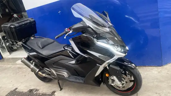 KYMCO-AK 550i-2024