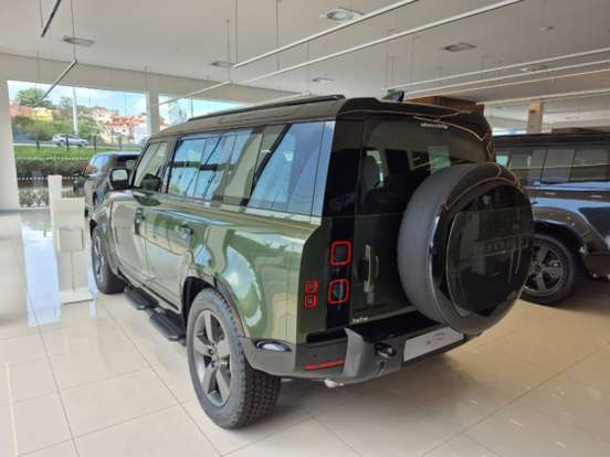 LAND ROVER-DEFENDER-2026