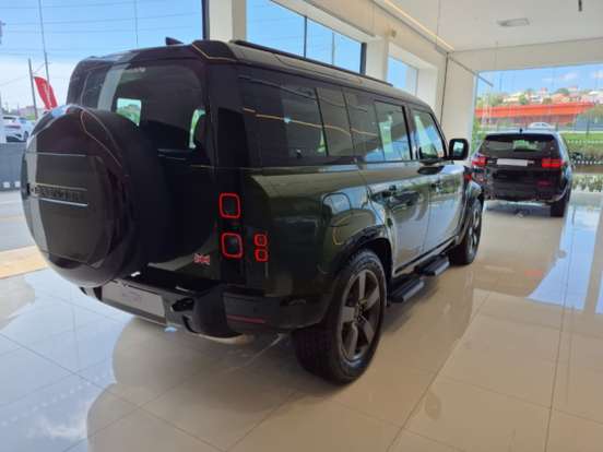 LAND ROVER-DEFENDER-2026