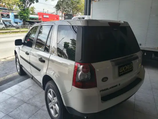 LAND ROVER-FREELANDER-3.2 S 6 CILINDROS 24V GASOLINA 4P AUTOMÁTICO LAND ROVER-FREELANDER-2010
