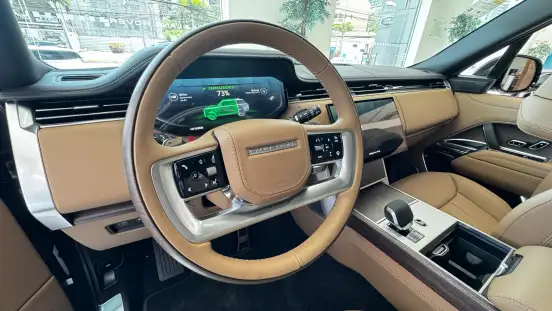 LAND ROVER-RANGE ROVER-2026