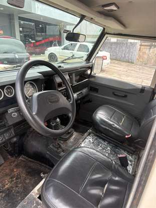 LAND ROVER-DEFENDER-1996