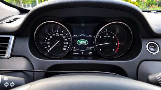 LAND ROVER-DISCOVERY SPORT-2018