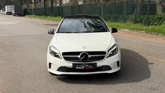 MERCEDES-BENZ-A 200-2017