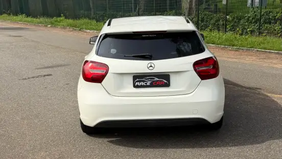 MERCEDES-BENZ-A 200-2017