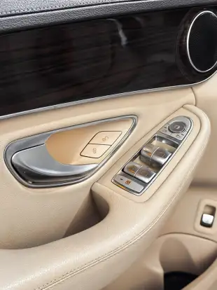 MERCEDES-BENZ-C 180-2017