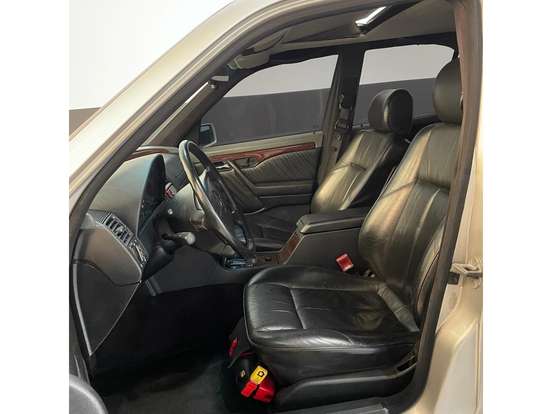 MERCEDES-BENZ-C 280-1995