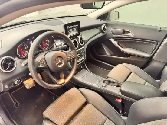 MERCEDES-BENZ-CLA 180-1.6 CGI GASOLINA 7G-DCT MERCEDES-BENZ-CLA 180-2018