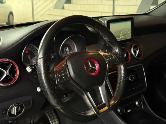 MERCEDES-BENZ-CLA 250-2014