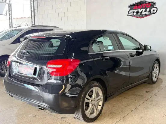 MERCEDES-BENZ-CLASSE A-1.6 200 TURBO URBAN GASOLINA 4P AUTOMATIZADO MERCEDES-BENZ-CLASSE A-2013