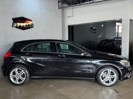 MERCEDES-BENZ-CLASSE A-1.6 200 TURBO URBAN GASOLINA 4P AUTOMATIZADO MERCEDES-BENZ-CLASSE A-2013