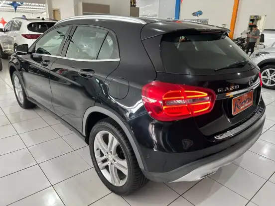 MERCEDES-BENZ-GLA 200-1.6 CGI ADVANCE 16V TURBO FLEX 4P AUTOMÁTICO MERCEDES-BENZ-GLA 200-2016