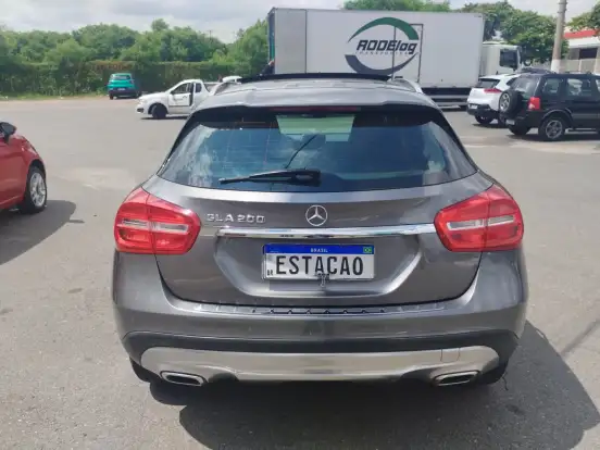 MERCEDES-BENZ-GLA 200-2015
