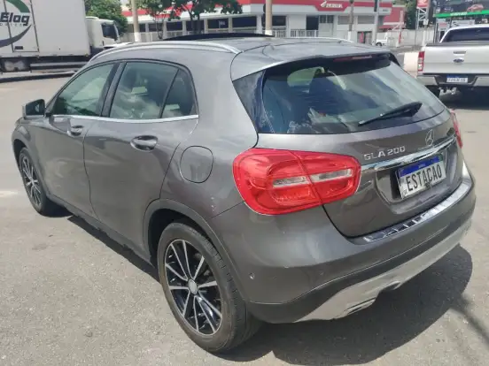MERCEDES-BENZ-GLA 200-2015