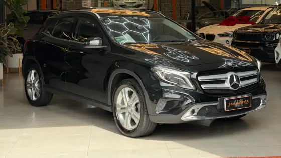 MERCEDES-BENZ GLA 200 1.6 CGI ENDURO 16V TURBO FLEX 4P AUTOMÁTICO