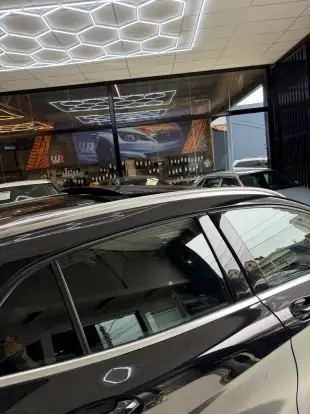 MERCEDES-BENZ-GLA 200-2016