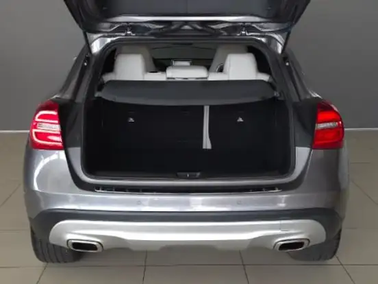 MERCEDES-BENZ-GLA 200-1.6 CGI VISION 16V TURBO FLEX 4P AUTOMÁTICO MERCEDES-BENZ-GLA 200-2015