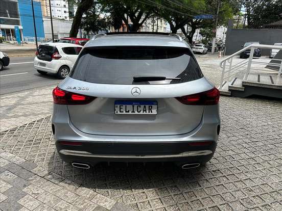 MERCEDES-BENZ-GLA 200-1.3 MHEV AMG LINE 7G-DCT MERCEDES-BENZ-GLA 200-2025