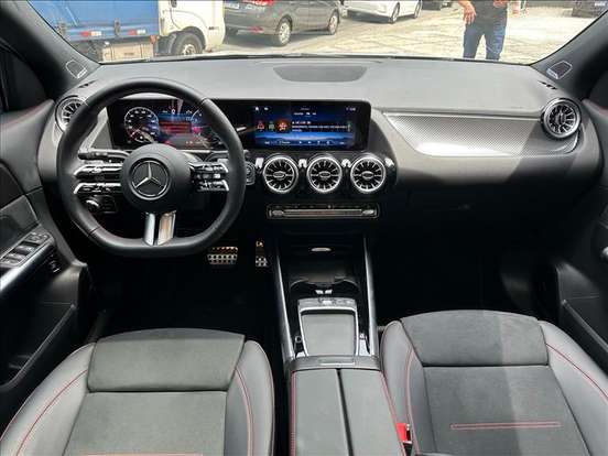 MERCEDES-BENZ-GLA 200-1.3 MHEV AMG LINE 7G-DCT MERCEDES-BENZ-GLA 200-2025
