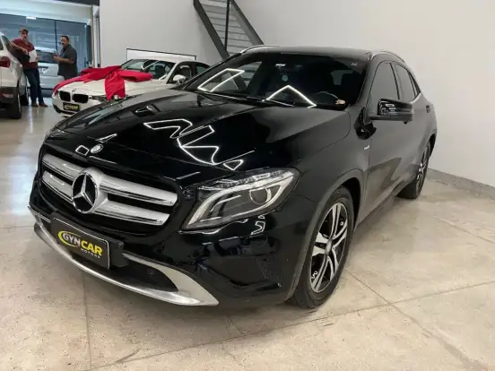 MERCEDES-BENZ-GLA 250-2.0 16V TURBO GASOLINA SPORT 4P AUTOMÁTICO MERCEDES-BENZ-GLA 250-2015