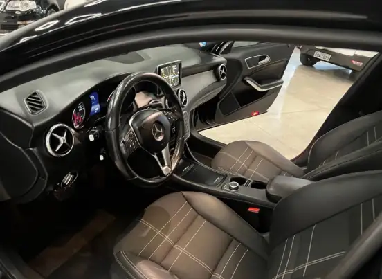 MERCEDES-BENZ-GLA 250-2015