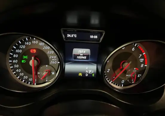 MERCEDES-BENZ-GLA 250-2015