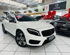 MERCEDES-BENZ GLA 250 2.0 16V TURBO GASOLINA SPORT 4P AUTOMÁTICO MERCEDES-BENZ GLA 250 2.0 16V TURBO GASOLINA SPORT 4P AUTOMÁTICO