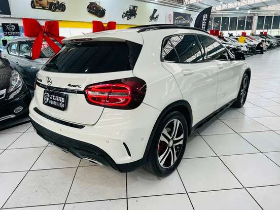 MERCEDES-BENZ-GLA 250-2016
