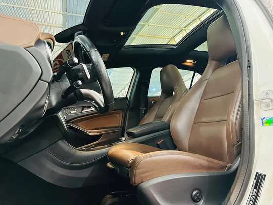MERCEDES-BENZ-GLA 250-2016