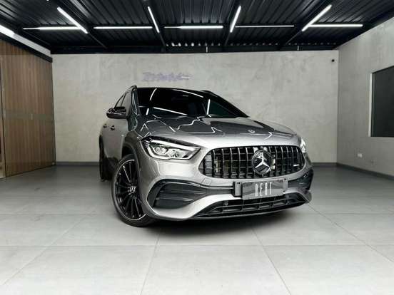 MERCEDES-BENZ-GLA 35 AMG-2022