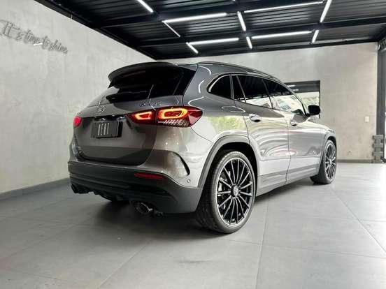 MERCEDES-BENZ-GLA 35 AMG-2.0 CGI GASOLINA 4MATIC SPEEDSHIFT MERCEDES-BENZ-GLA 35 AMG-2022