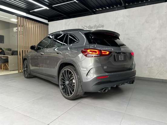 MERCEDES-BENZ-GLA 35 AMG-2022