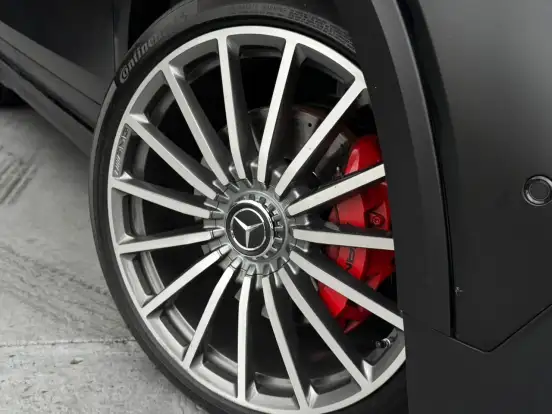 MERCEDES-BENZ-GLB 35 AMG-2022