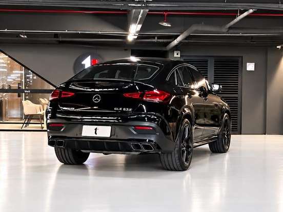 MERCEDES-BENZ-GLE 63 AMG-4.0 V8 BITURBO GASOLINA COUPÉ S 4MATIC 9G-TRONIC MERCEDES-BENZ-GLE 63 AMG-2022