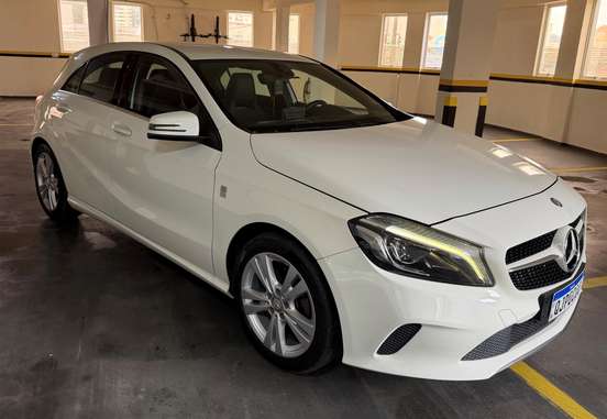MERCEDES-BENZ-A 200-2016