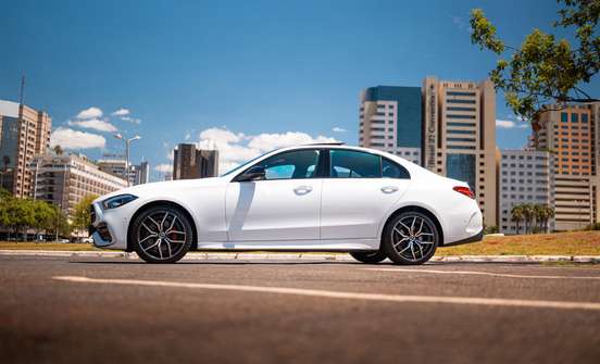 MERCEDES-BENZ-C 300-2.0 EQ BOOST HÍBRIDO AMG LINE 9G-TRONIC MERCEDES-BENZ-C 300-2024