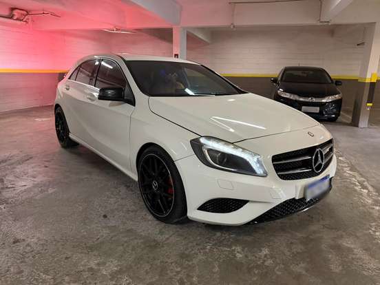 MERCEDES-BENZ-CLASSE A-1.6 200 TURBO URBAN GASOLINA 4P AUTOMATIZADO MERCEDES-BENZ-CLASSE A-2013