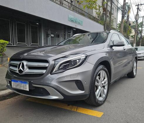 MERCEDES-BENZ GLA 200 1.6 CGI ADVANCE 16V TURBO FLEX 4P AUTOMÁTICO